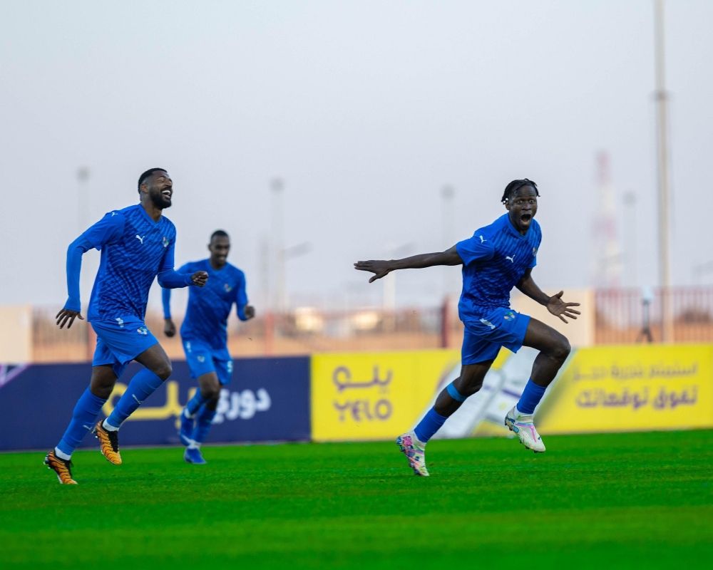 في-دوري-يلو.-نيوم-يستفيد-من-تعثر-العدالة-والطائي