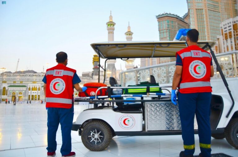 المدينة-المنورة.-الهلال-الأحمر-يستجيب-لإنقاذ-معتمر-في-زمن-قياسي