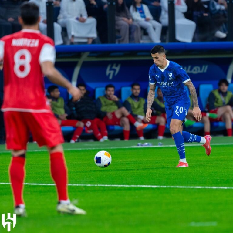 تقييم-لاعبي-الهلال-خلال-مباراة-برسبوليس.-سالم-ومالكوم-الأفضل