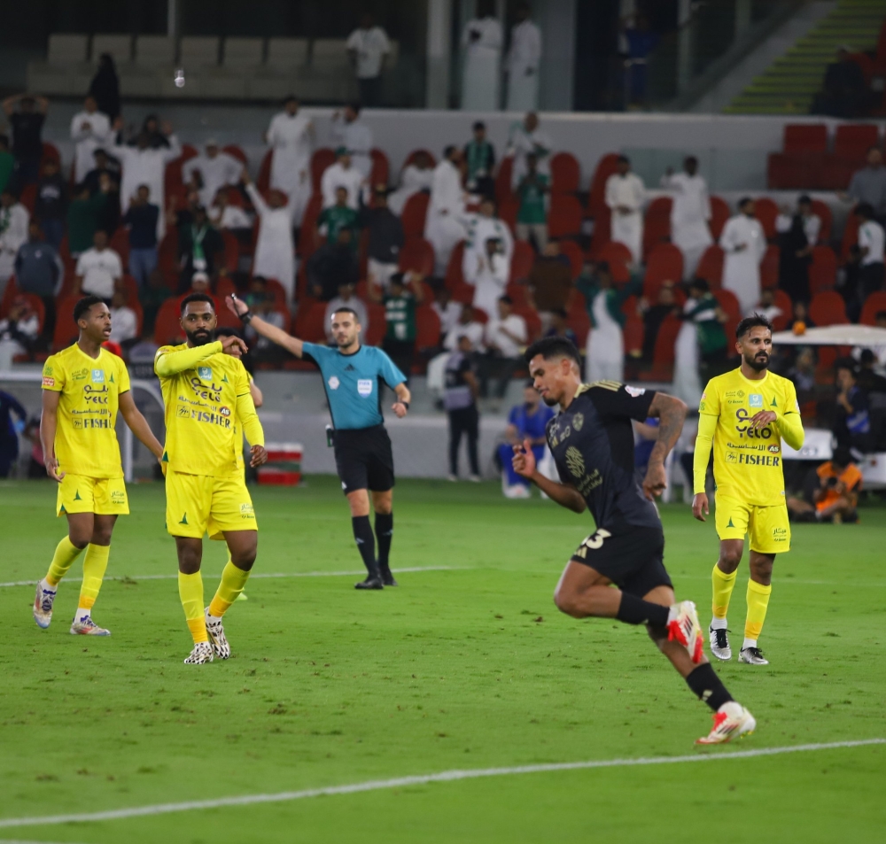 الأهلي-يتعادل-مع-الخليج-بعد-مباراة-متقلبة-الأطوار-في دوري روشن