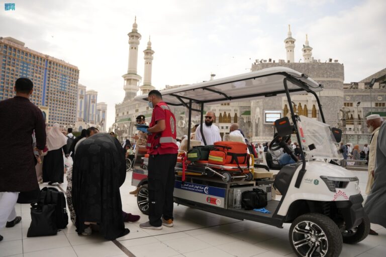 بأقل-من-دقيقتين.-إعادة-النبض لمعتمر-في-المسجد-الحرام