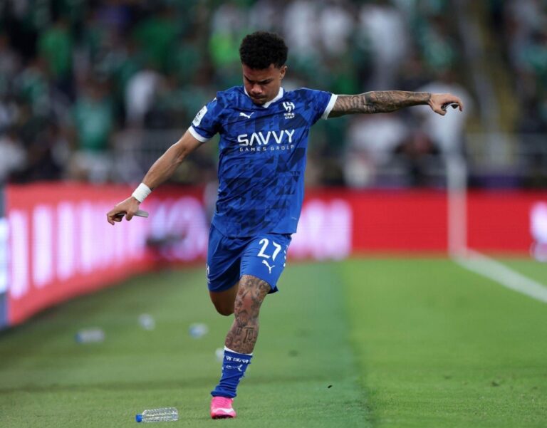 رسالة-من-مدرب-كايو-سيزار-للاعبه-خلال-أزمة-مباراة-الهلال-والاهلي