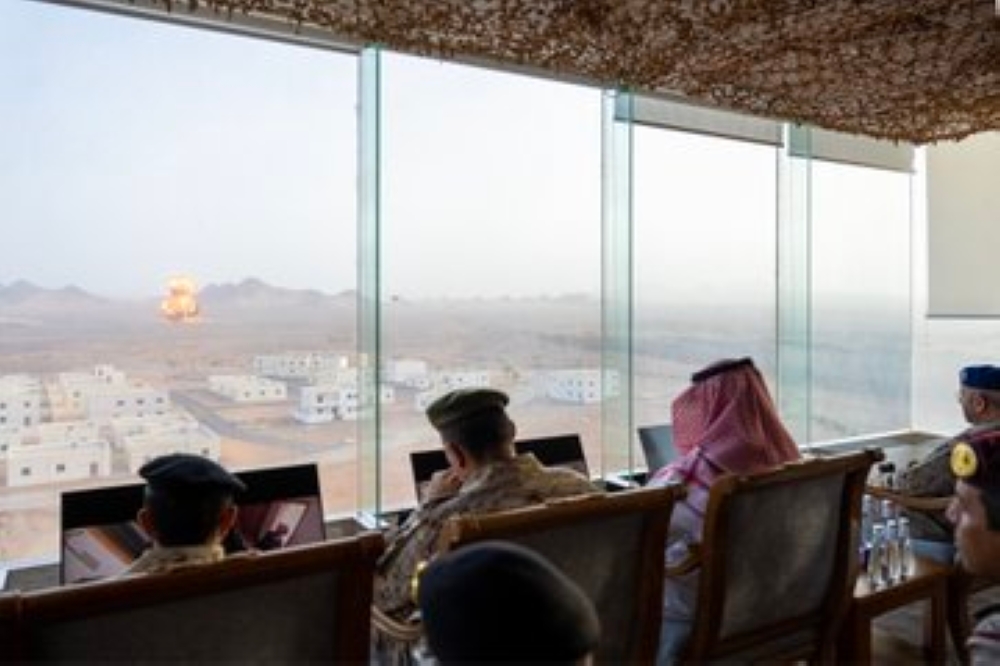 صور|-وزير-الدفاع-يشهد-تمرين-القوات-الخاصة-“النخبة”