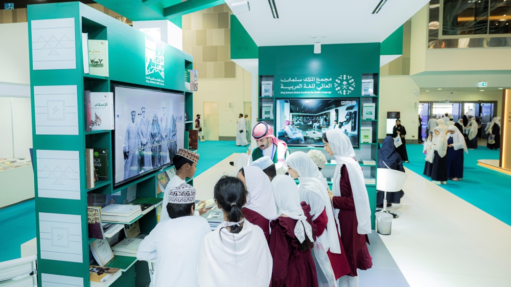الجناح-السعودي-في-معرض-مسقط-للكتاب-يعكس-التنوع-الإبداعي-بالمملكة