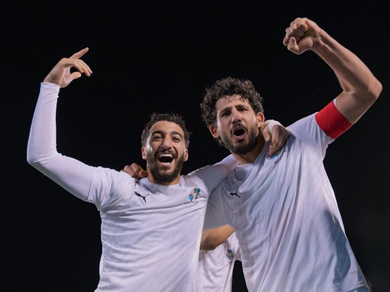 غدًا-في-يلو.-نيوم-يتطلع-لمواصلة-احتفالاته-أمام-الفيصلي-والعدالة-ضيفًا-على-الباطن 