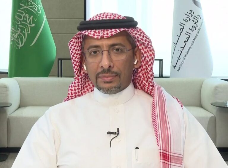 الخريف-يزور-فرنسا-لتعزيز-العلاقات-الصناعية