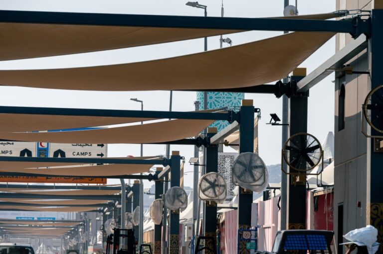 الانتهاء-من-تنفيذ-مشروع-تظليل-وتلطيف-الأجواء-في-مشعر-منى