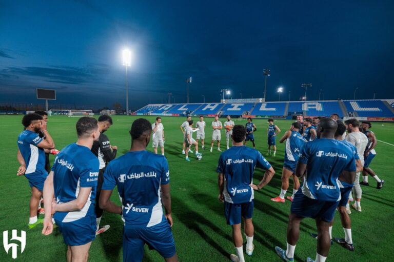اجتماع-عاجل-من-الشلهوب-مع-لاعبي-الهلال-قبل-مباراة-الرائد