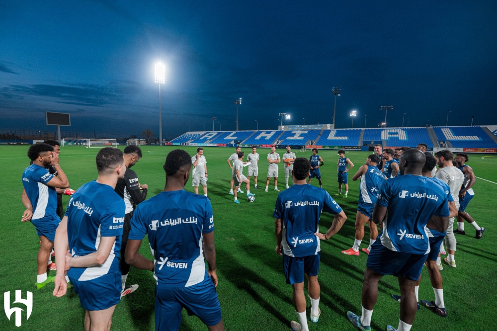 اجتماع-عاجل-من-الشلهوب-مع-لاعبي-الهلال-قبل-مباراة-الرائد