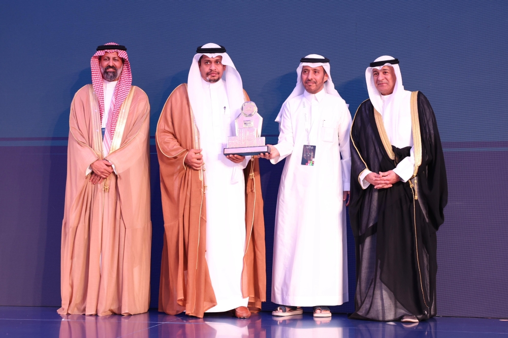17-طالباً-بالمملكة-يحصدون-جائزة-“المستثمر-الذكي-الخليجي-2025”