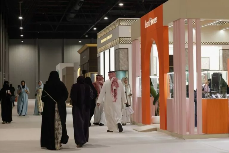 معرض-للمجوهرات-الثمينة-بالمنطقة-الشرقية