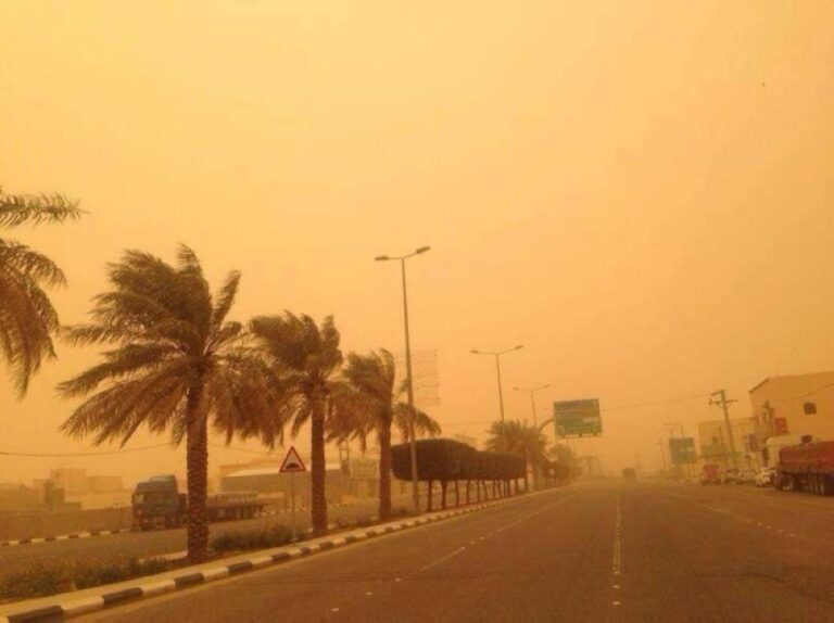 طقس-الجمعة.-غبار-ورياح-نشطة-تحد-من-الرؤية-على-أجزاء-من-7-مناطق