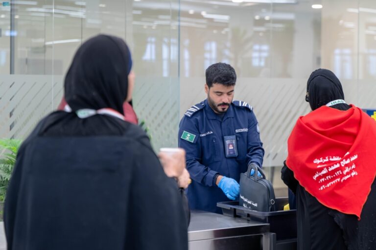 خدمات-متكاملة.-منفذ-جديدة-عرعر-يواصل-استقبال-حجاج-العراق