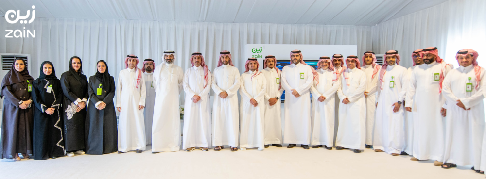 وزير-الاتصالات-وتقنية-المعلومات-يطّلع-على-استعدادات-“زين-السعودية”-لموسم-حج-1446هـ