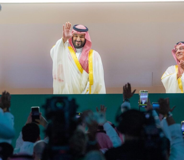 بدر-الرزيزاء-رئيس-مجلس-إدارة-شركة-نادي-القادسية:-“نعتز-بشرف-السلام-على-سمو-ولي-العهد.-ونهائي-الكأس-محطة-تزيدنا-إصرارًا”