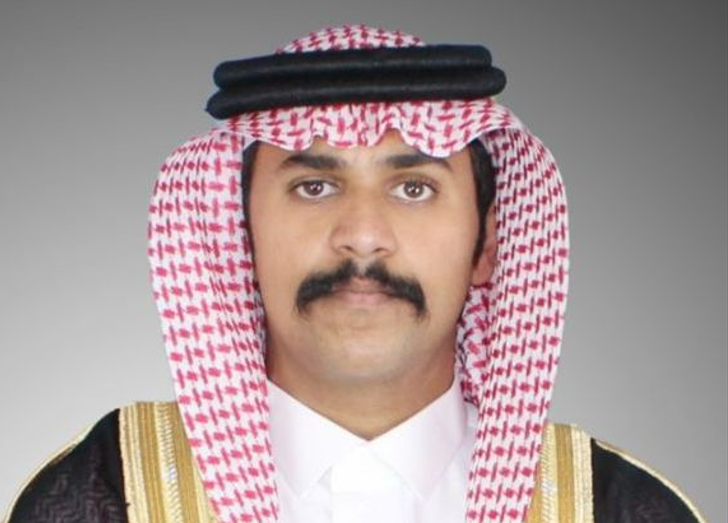 إبراهيم بن تركي القرني يحتفل بتخرجه في تخصص علوم الحاسب من جامعة بيشة