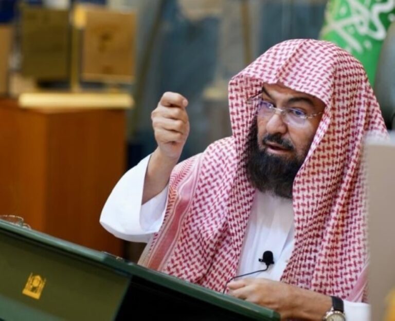 “السديس”-يحث-الحجاج-على-التعاون-مع-رجال-الأمن-واتباع-القوانين