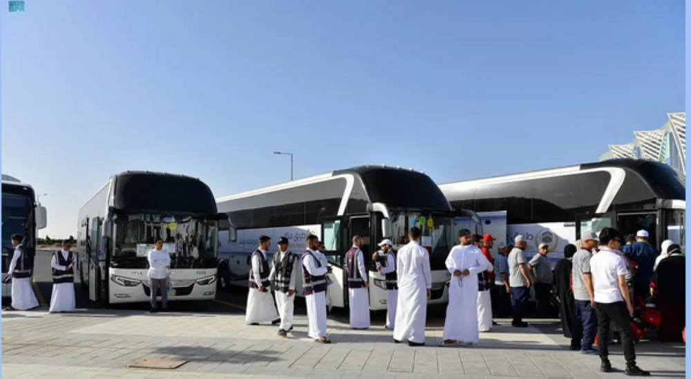 طقس-صحو-على-الطرق-المؤدية-من-المدينة-المنورة-إلى-مكة-المكرمة
