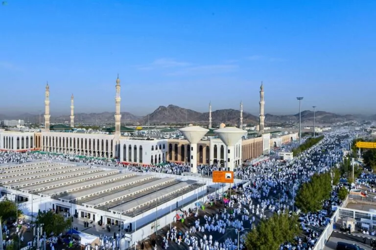 مشاريع-“عرفات”.-نقلة-نوعية-في-خدمة-ضيوف-الرحمن-وراحتهم