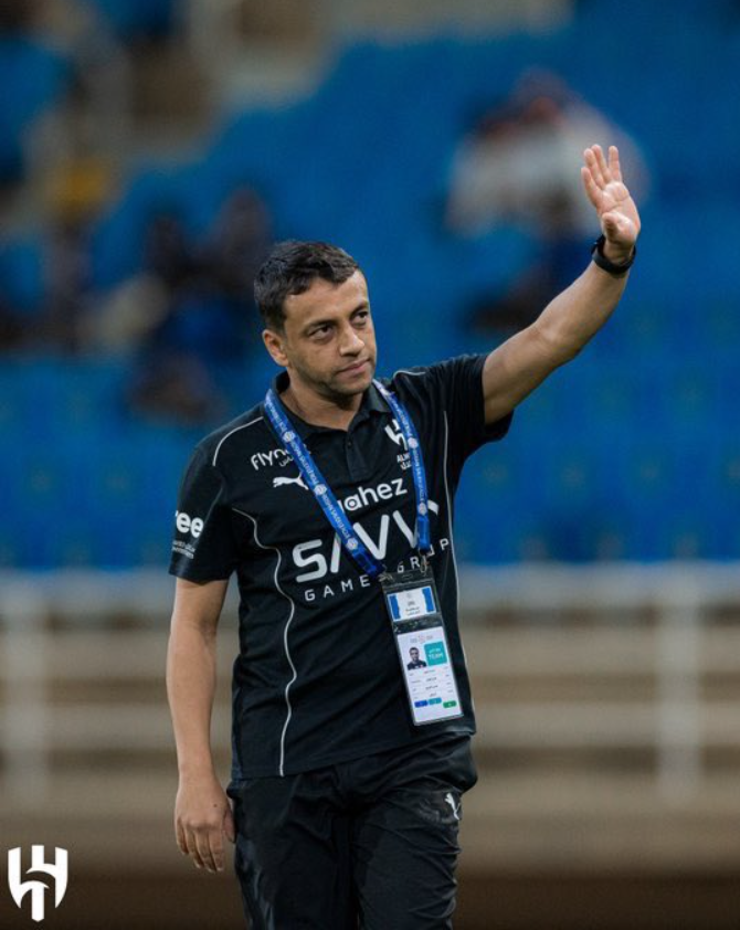 محمد-الشلهوب-يقود-تدريبات-الهلال-استعداداً-لـ-ريال-مدريد