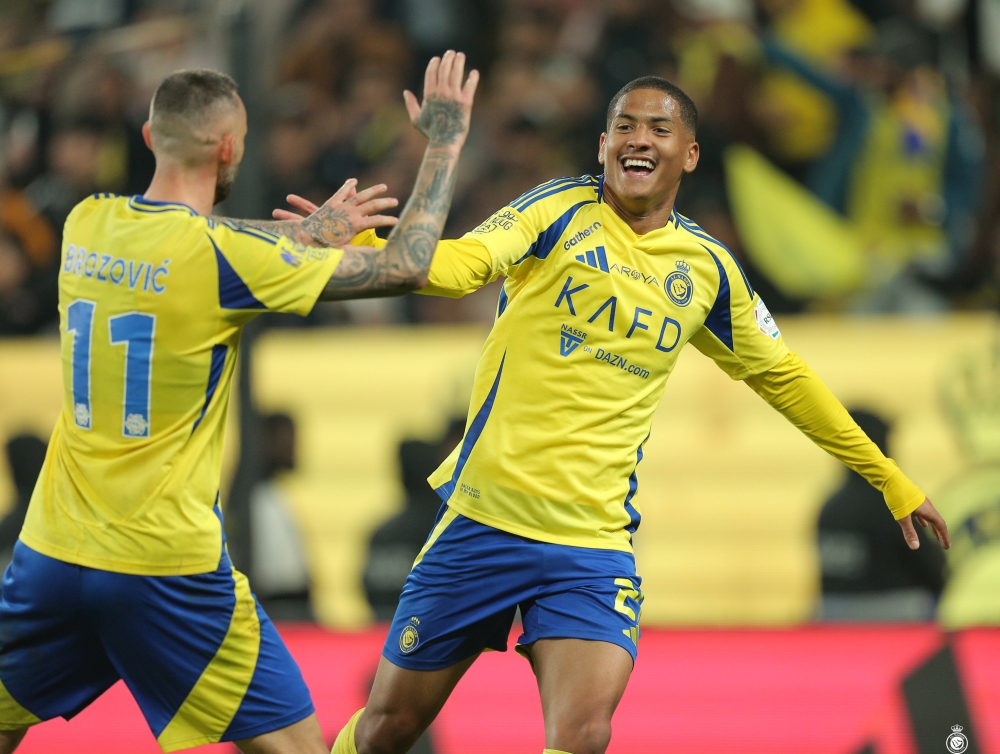 بند-غريب-في-عقد-أنجيلو-مع-النصر-يمنحه-أموالًا-إضافية