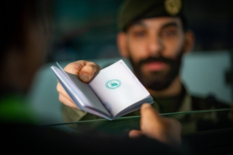 بدء-تمديد-تأشيرات-الزيارة-المنتهية-لغرض-المغادرة-خلال-30-يومًا