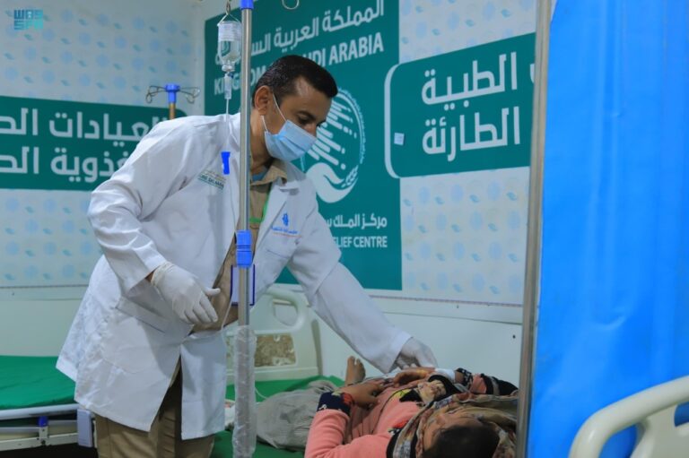 نهر-الخير.-مركز-الملك-سلمان-يقدم-مساعدات-غذائية-وطبية-في-3-دول