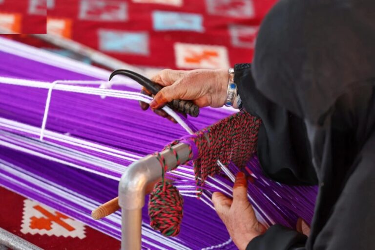 “السدو”.-مظهر-تراثي-حي-يعكس-الهوية-الوطنية-في-الحدود-الشمالية