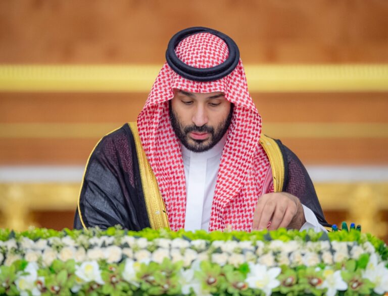 برئاسة-ولي-العهد.-مجلس-الوزراء-يتابع-جهود-توفير-احتياجات-حجاج-إيران