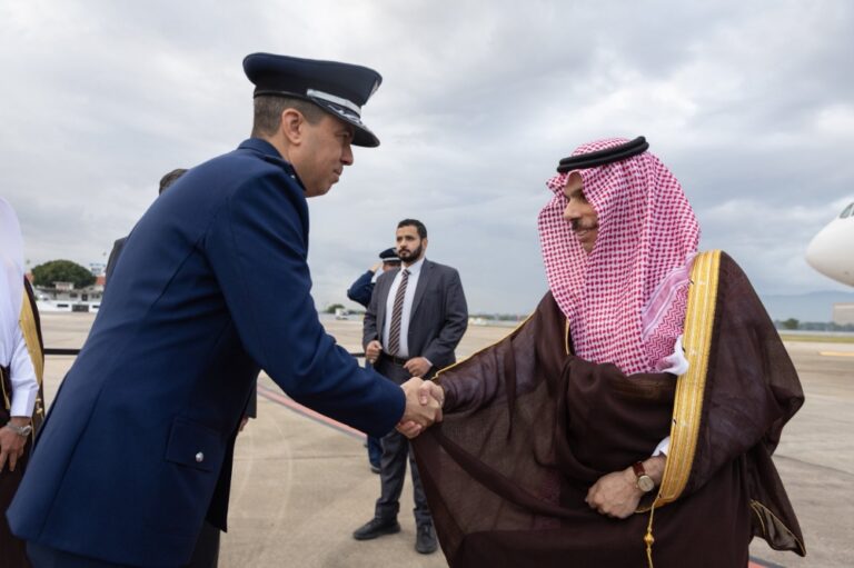 نيابة-عن-ولي-العهد.-وزير-الخارجية-يصل-البرازيل-للمشاركة-في-قمة-بريكس