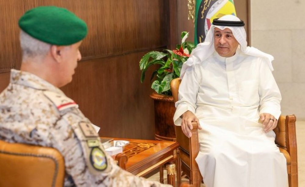 تطوير-الآليات.-“البديوي”-و”البلوي”-يناقشان-التكامل-العسكري-الخليجي