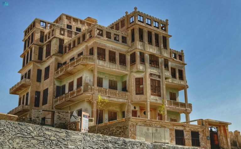 صور-|-“قصر-كوير”.-نموذج-فريد-لتطور-بيئة-مكة-العمرانية-عبر-العصور