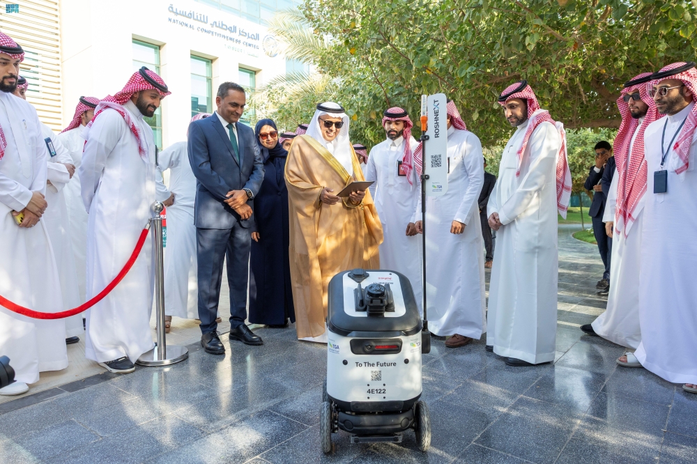 عاجل:-شاهد|-خدمات-لوجستية-ذكية.-إطلاق-تجربة-التوصيل-بمركبات-ذاتية-القيادة