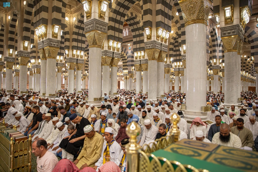 ترجمة-خطبتي-الجمعة-في-الحرمين-الشريفين-إلى-15-لغة-عالمية