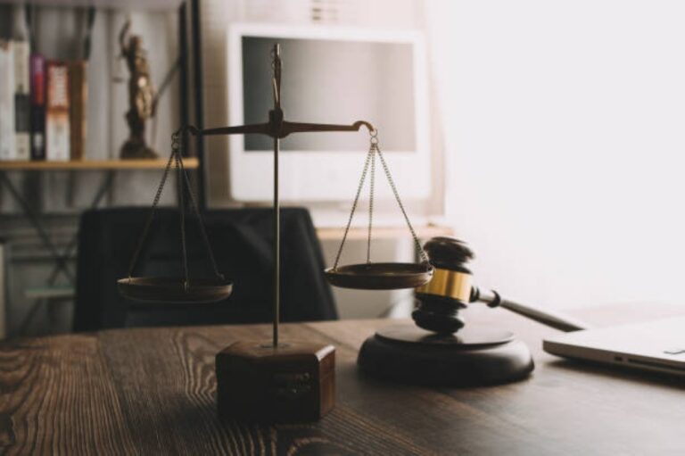 حق-الترافع-والأتعاب.-تعديلات-جديدة-في-مواد-نظام-المحاماة-–-عاجل