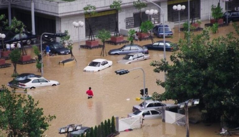 آلاف-السكان-يفرون-بحثًا-عن-الأمان.-فيضانات-مدمرة-تجتاح-تايوان