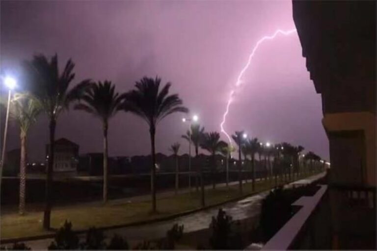 طقس-الجمعة.-حار-بالشرقية-وأمطار-رعدية-على-أجزاء-من-5-مناطق