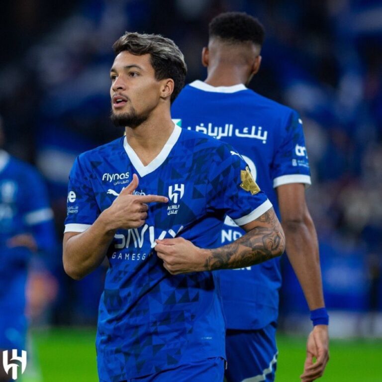 أول-تعليق-من-ماركوس-ليوناردو-بعد-أنباء-رحيله-عن-الهلال.-ماذا-قال؟