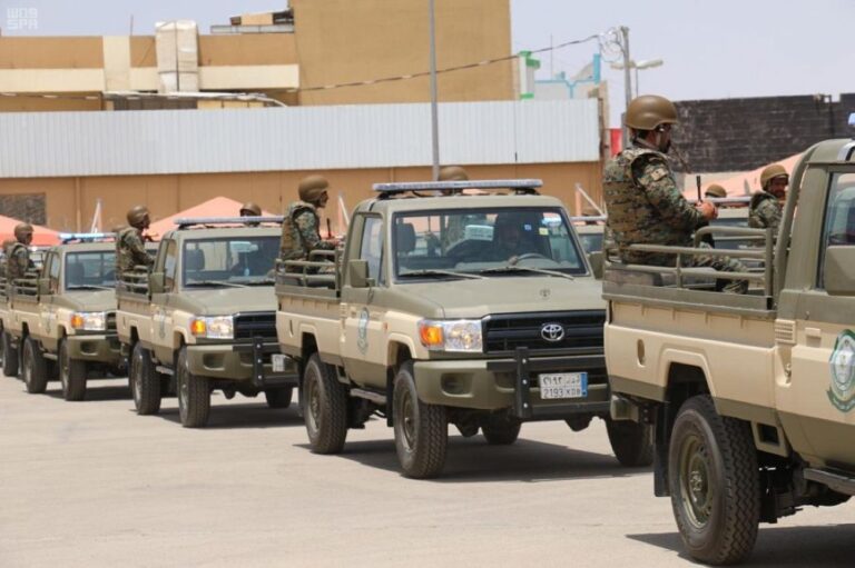 القبض-على-شخصين-لترويجهما-43-كيلوجرامًا-من-القات-المخدر