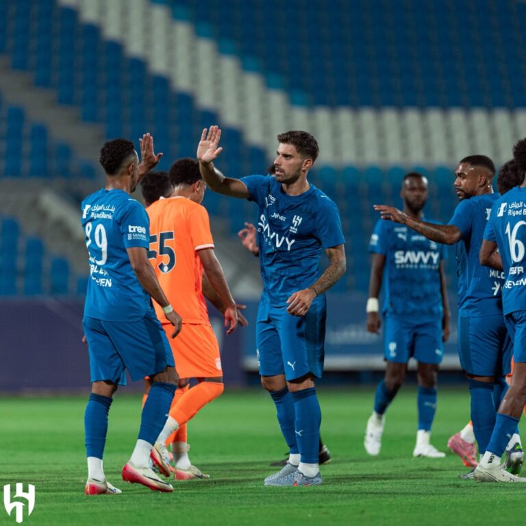 الهلال-والرياض.-تفوق-تاريخي-للأزرق-وطموح-العاصمة-لكتابة-بداية-جديدة
