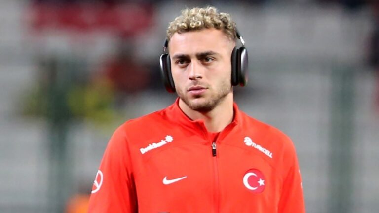نيوم-يكثف-مفاوضاته-مع-جناح-غلطة-سراي 