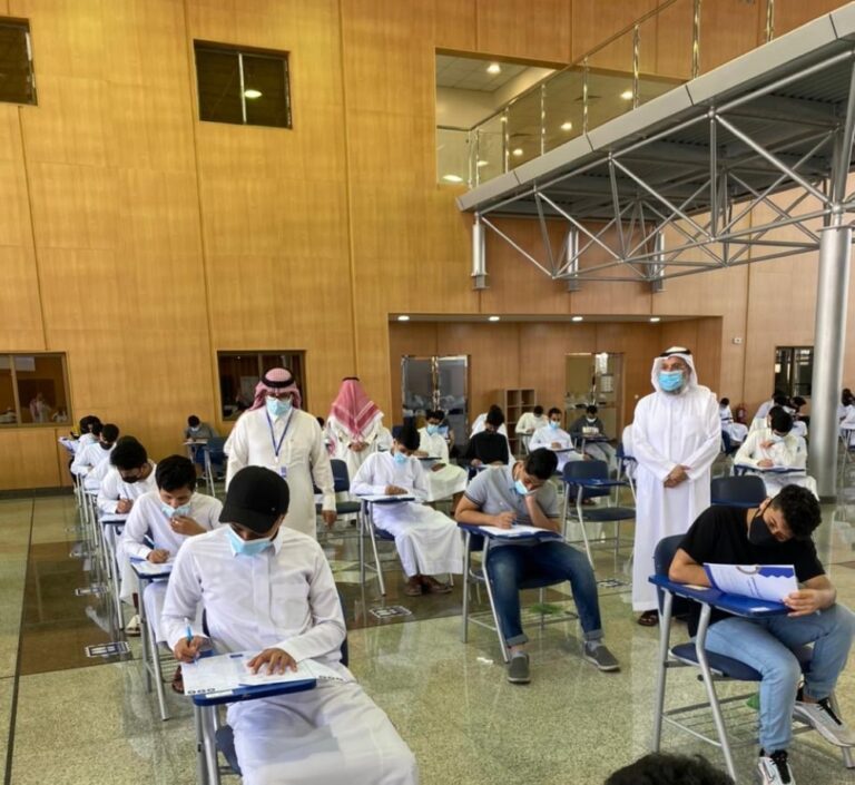 عاجل-إتاحة-الدراسة-عامين-لخريجي-الثانوية-الراغبين-في-رفع-معدلاتهم-التراكمية