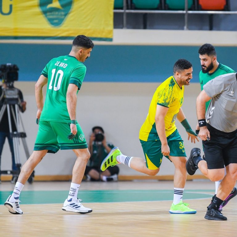 الخليج-يكسب-الأهلي-بجدة-في-ممتاز-اليد 