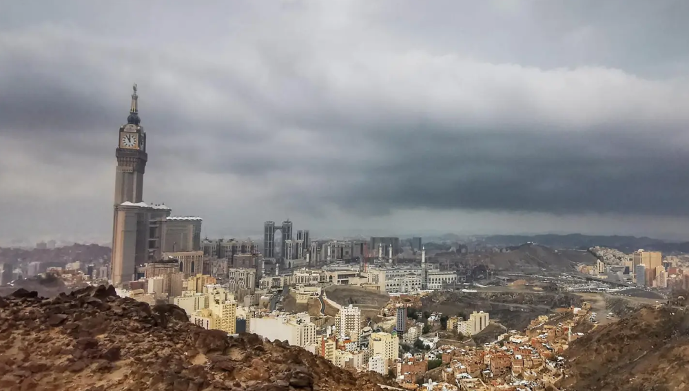 أمطار-غزيرة-وسيول.-الأرصاد-يحذر-من-طقس-مكة-والمدينة