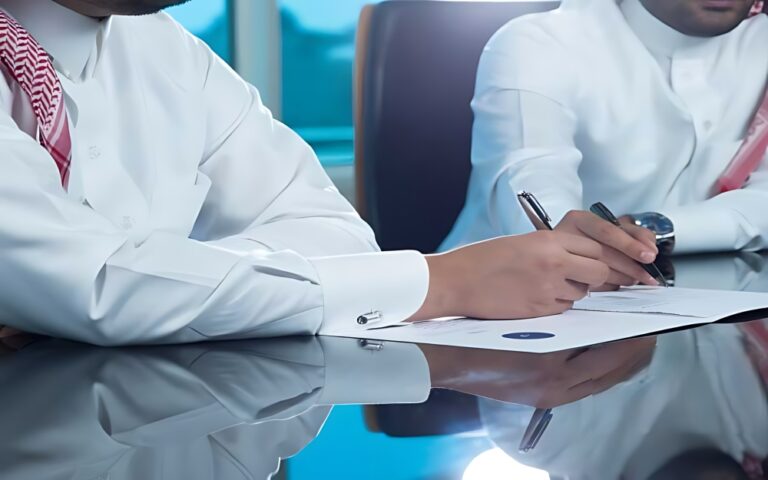 30-قاعدة-تلزم-مقرات-الشركات-العالمية-بتفعيل-15-وظيفة-وتمنح-إعفاءً-ضريبياً-لـ30-عامًا