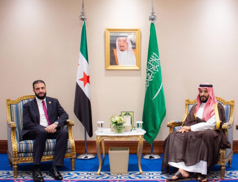 ولي-العهد-يلتقي-قادة-ورؤساء-على-هامش-القمة-العربية-الإسلامية