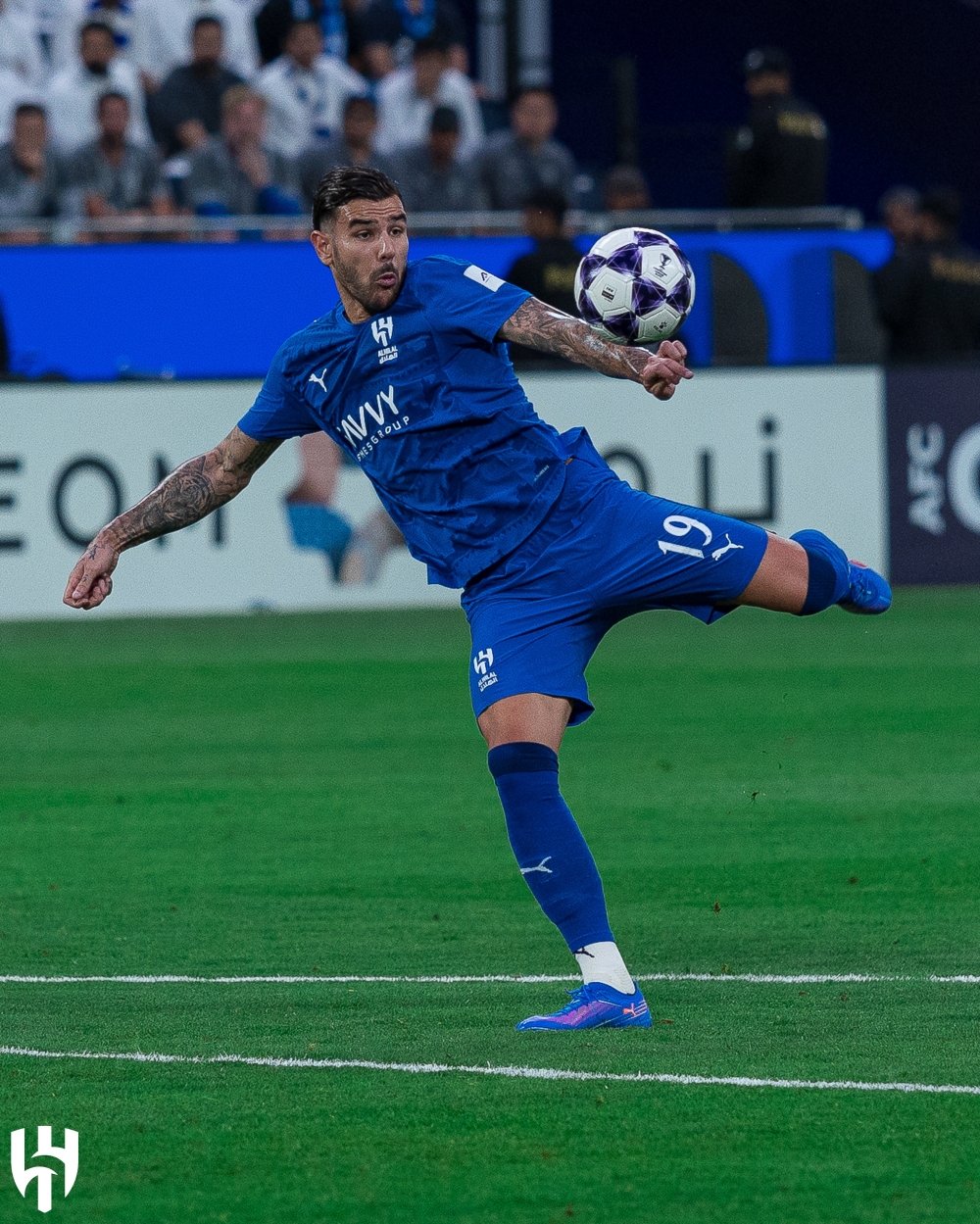 ثيو-هيرنانديز-يحصد-جائزة-أفضل-لاعب-في-مباراة-الهلال-والدحيل