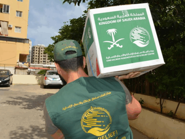 الربيعة:-السعودية-دعمت-اللاجئين-بأكثر-من-1.2-مليار-دولار