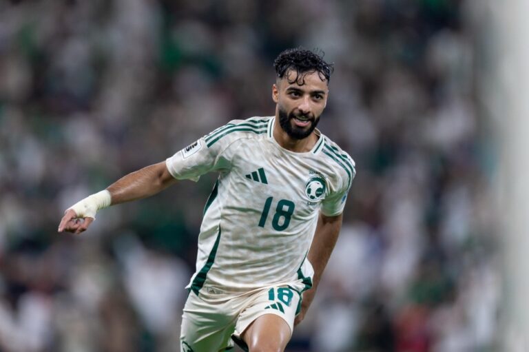 ماذا-قدم-صالح-أبو-الشامات-خلال-مباراة-إندونيسيا؟