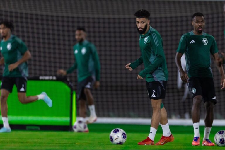 إصابة-العبود-في-تدريبات-الأخضر-السعودي-قبل-مواجهة-العراق